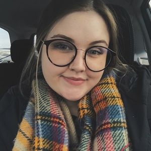 Meet your Posher, Jillian